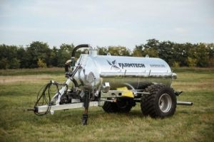 farmtech tartálykocsi
